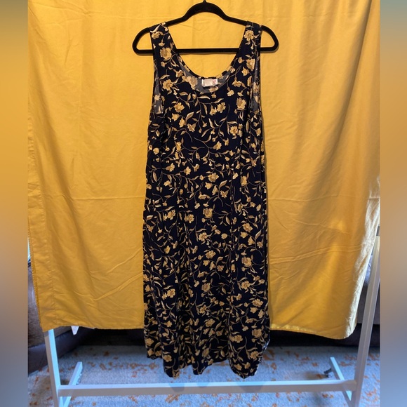 R&K Dresses & Skirts - R&K Black Maxi Dress with Gold Floral Pattern
